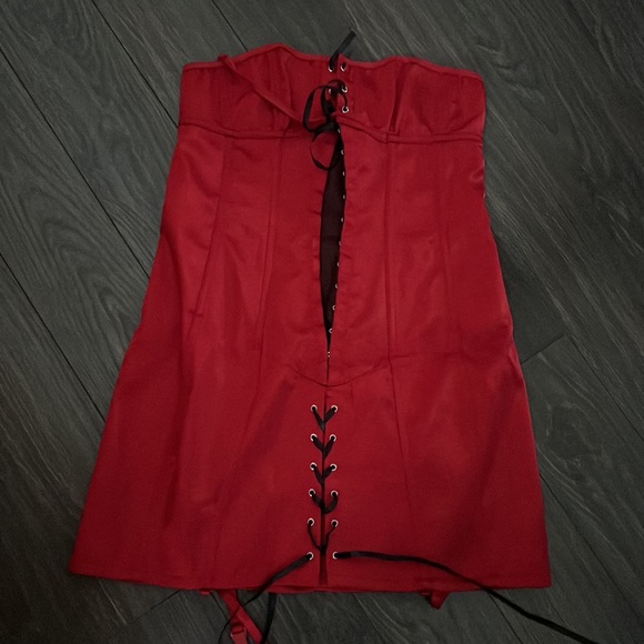 Corset dress - Picture 4 of 4